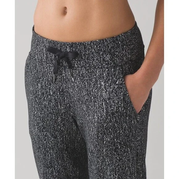 Women's Lululemon Ready To Rulu Pant Running Luon Jacquard Black White Size 4 - Picture 5 of 12